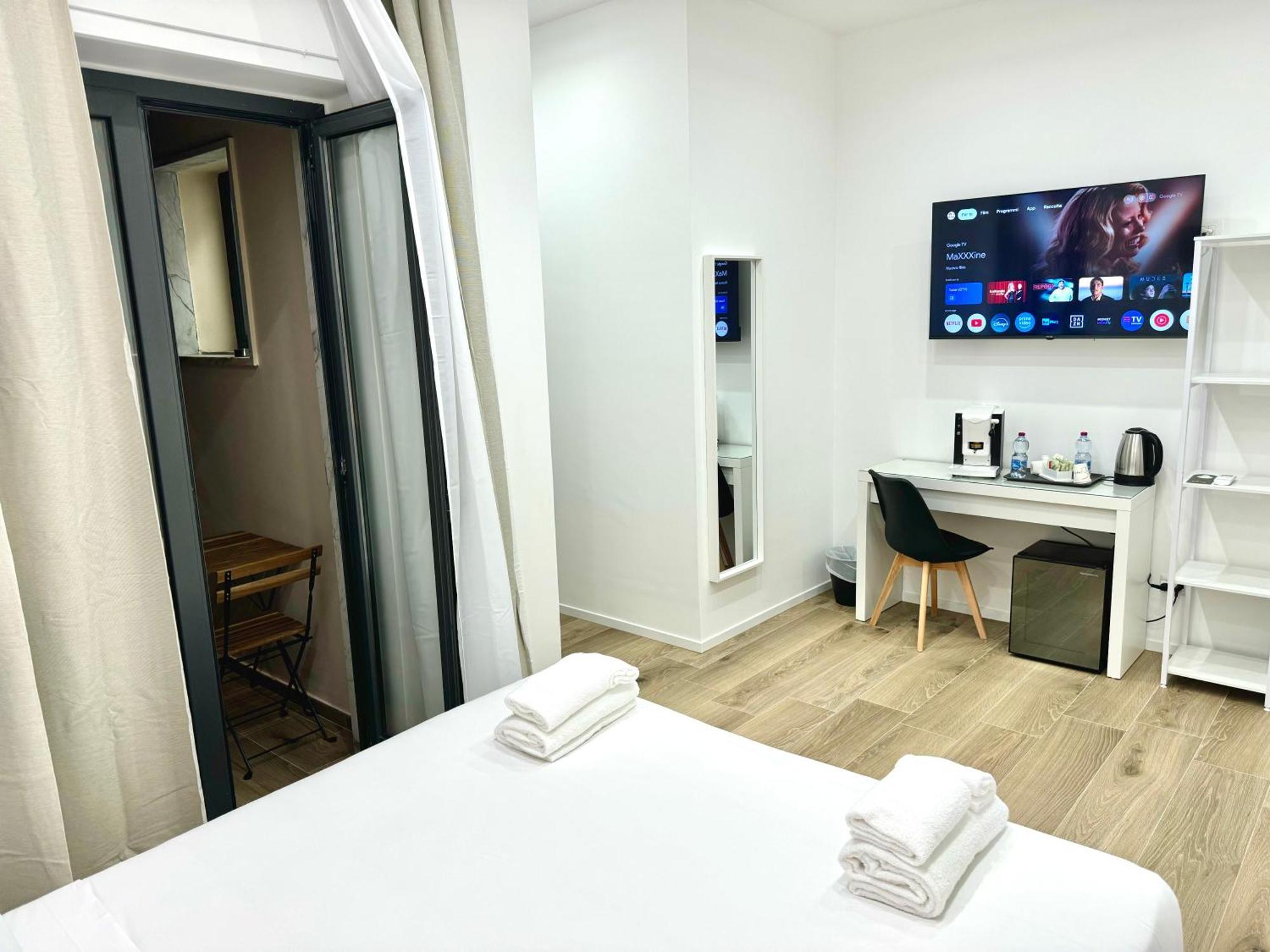 Hotel Dimora Fralu à Bari Extérieur photo