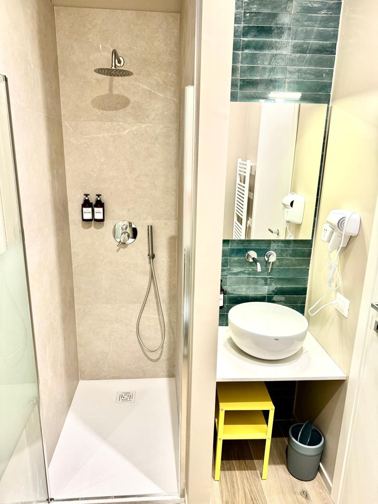Hotel Dimora Fralu à Bari Extérieur photo