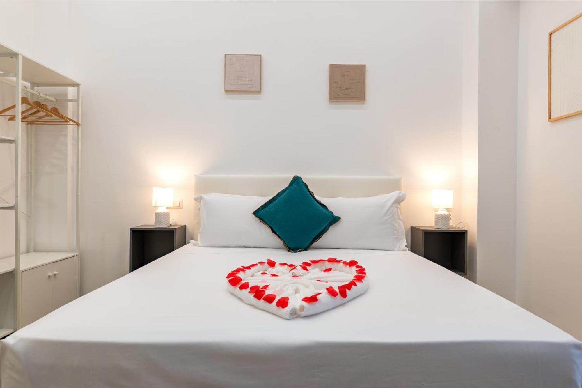 Hotel Dimora Fralu à Bari Extérieur photo