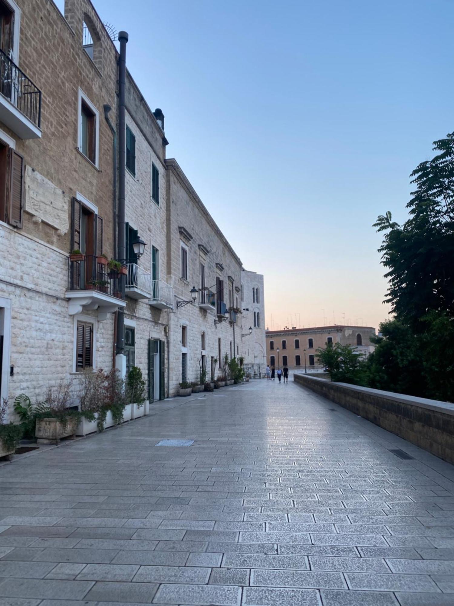 Hotel Dimora Fralu à Bari Extérieur photo