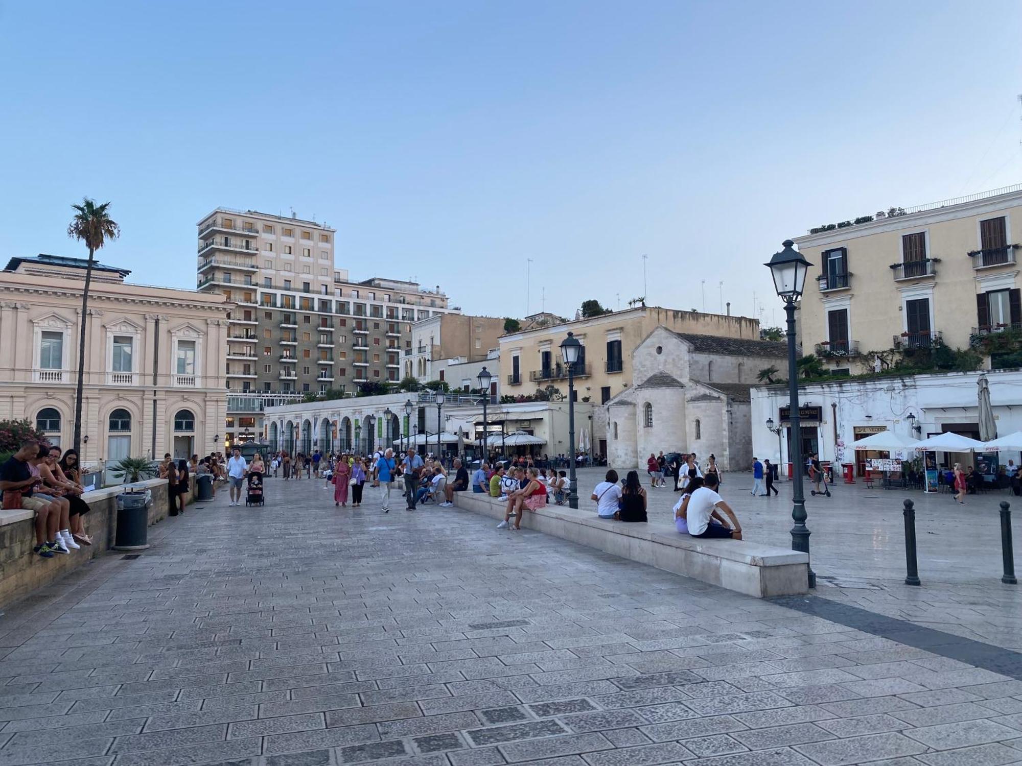 Hotel Dimora Fralu à Bari Extérieur photo